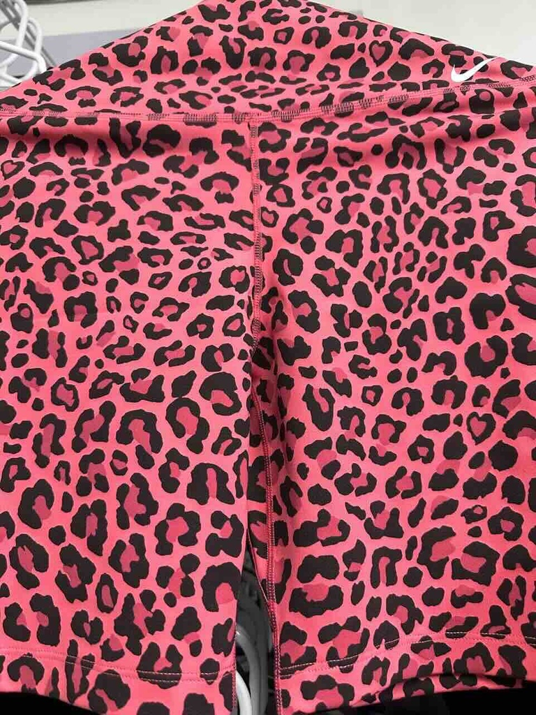 NIKE SHORTS CICLISTA LEOPARDO ROSADO